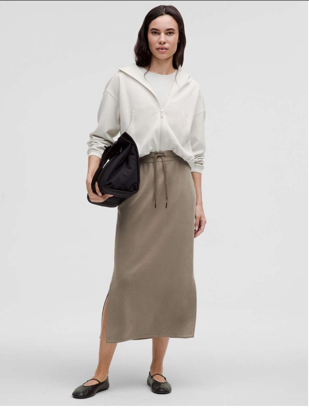 Lululemon Softstreme Bound to Bliss Skirt
Nomad size 4/ new